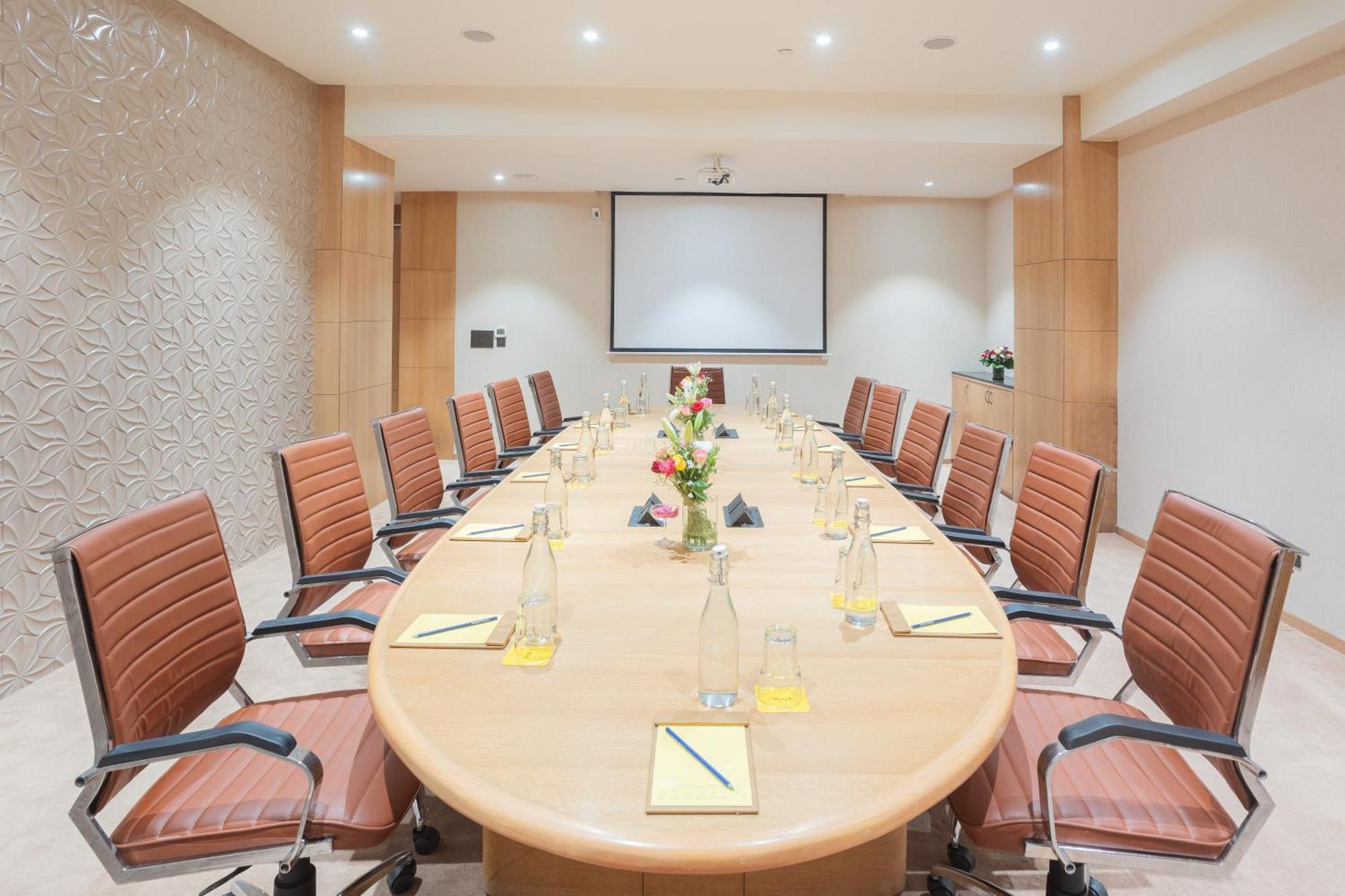 Golden Tulip Jaipur Hotel Ngoại thất bức ảnh