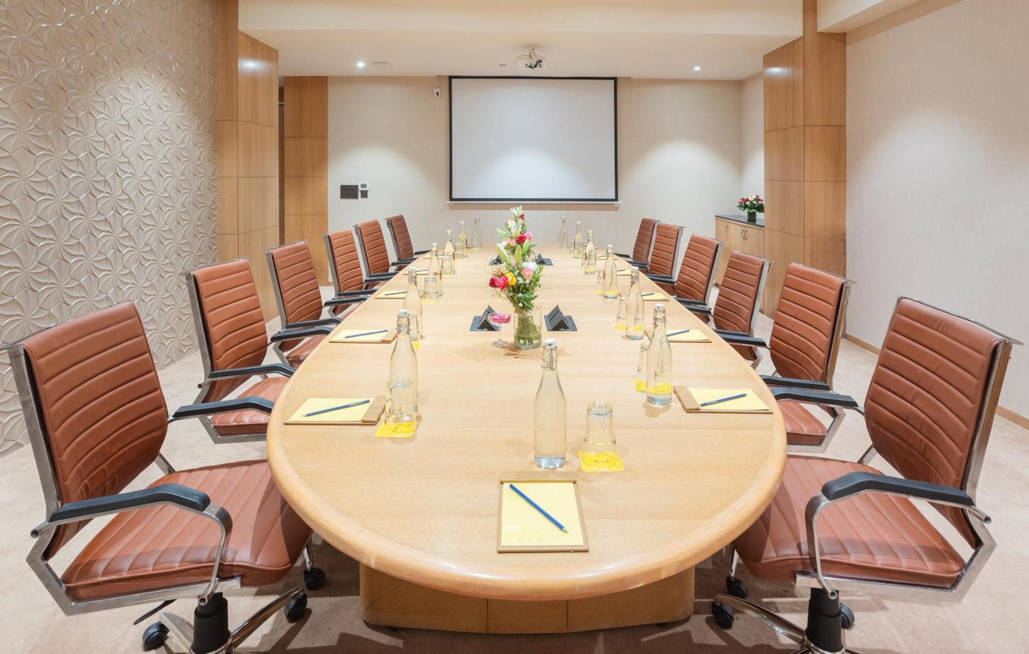 Golden Tulip Jaipur Hotel Ngoại thất bức ảnh