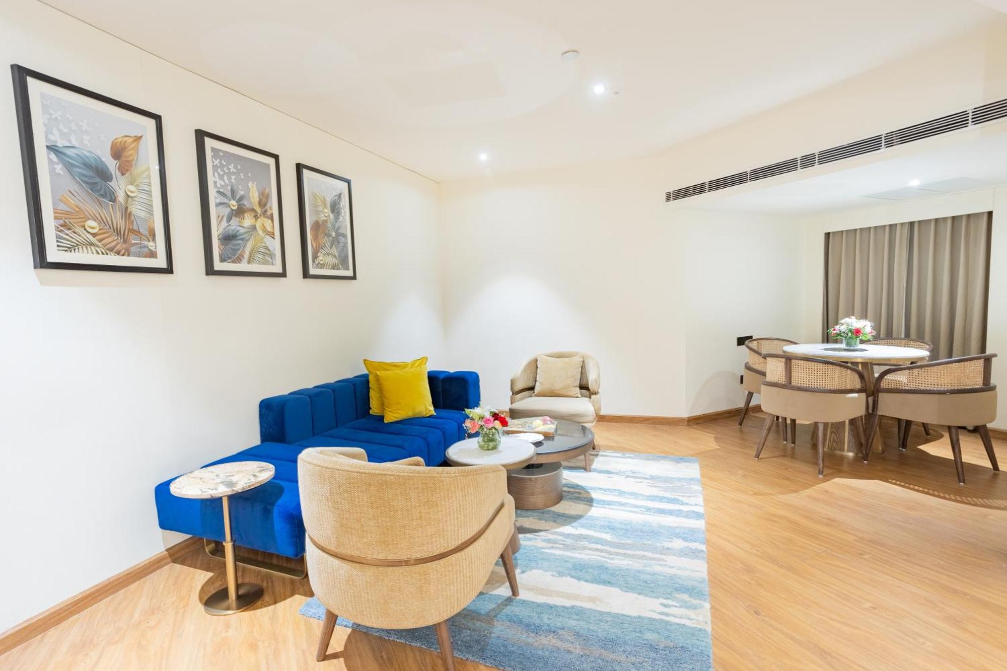 Golden Tulip Jaipur Hotel Ngoại thất bức ảnh